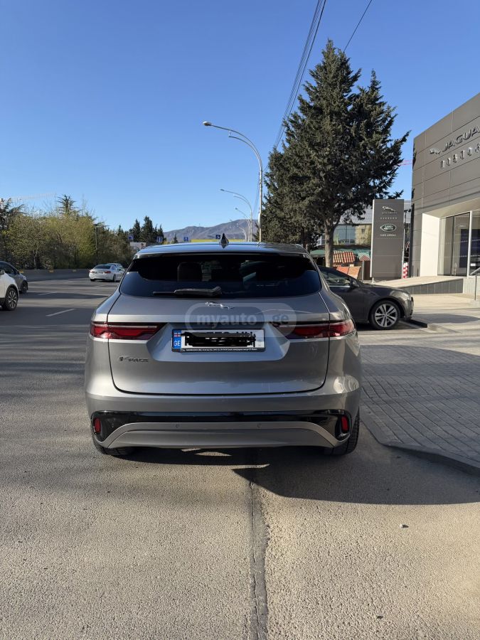 Jaguar F-Pace - фото 2