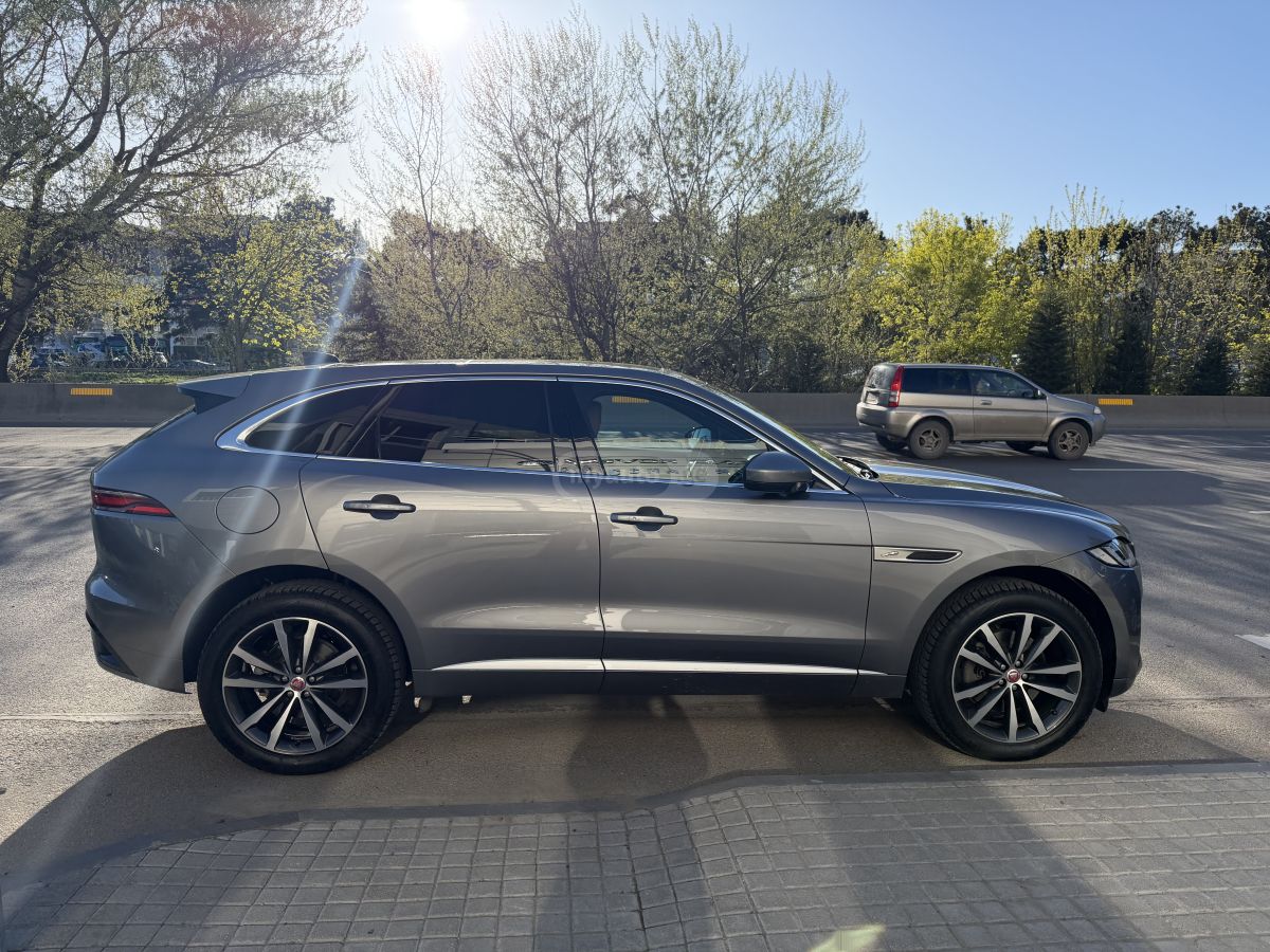 Jaguar F-Pace - фото 3