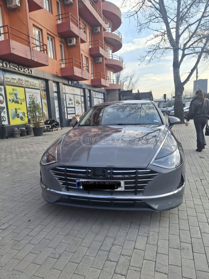 Hyundai Sonata - фото 1
