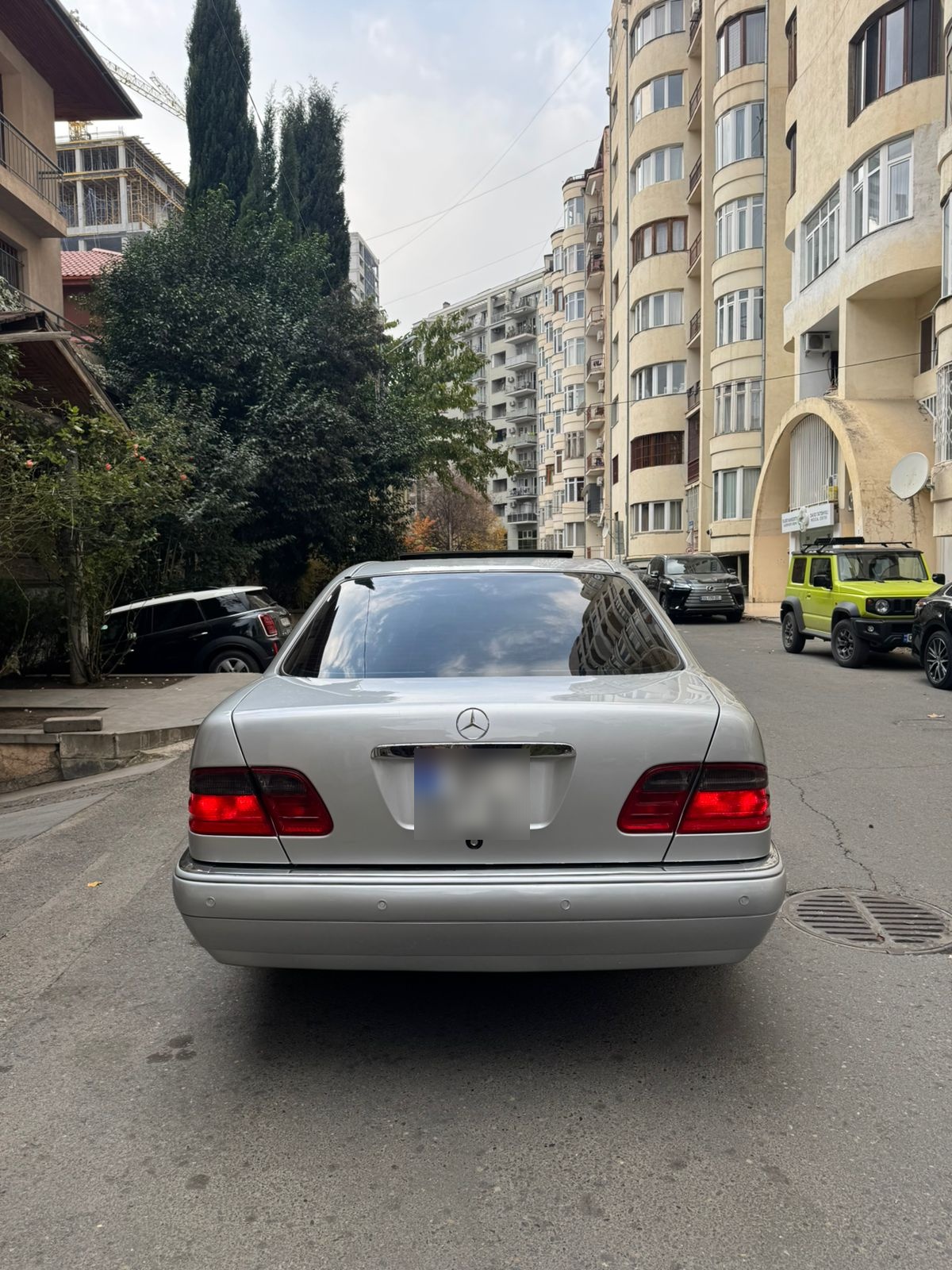 Mercedes-BenzE 3201998