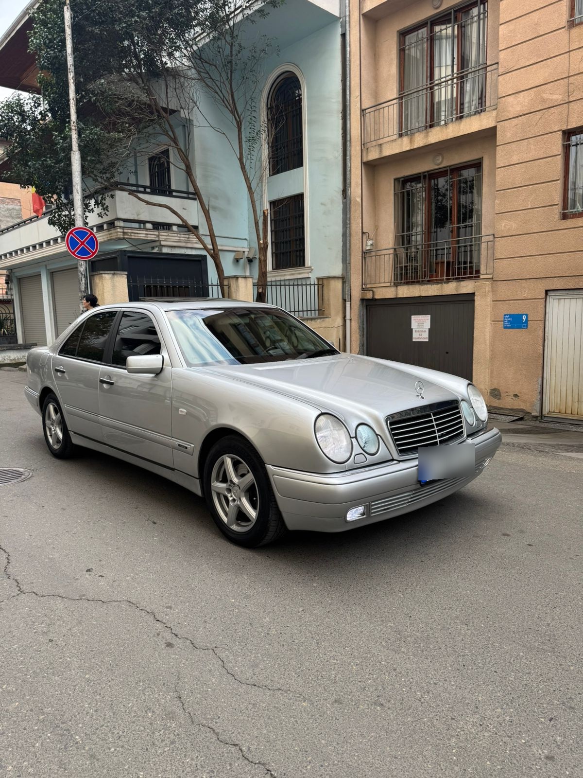 Mercedes-BenzE 3201998