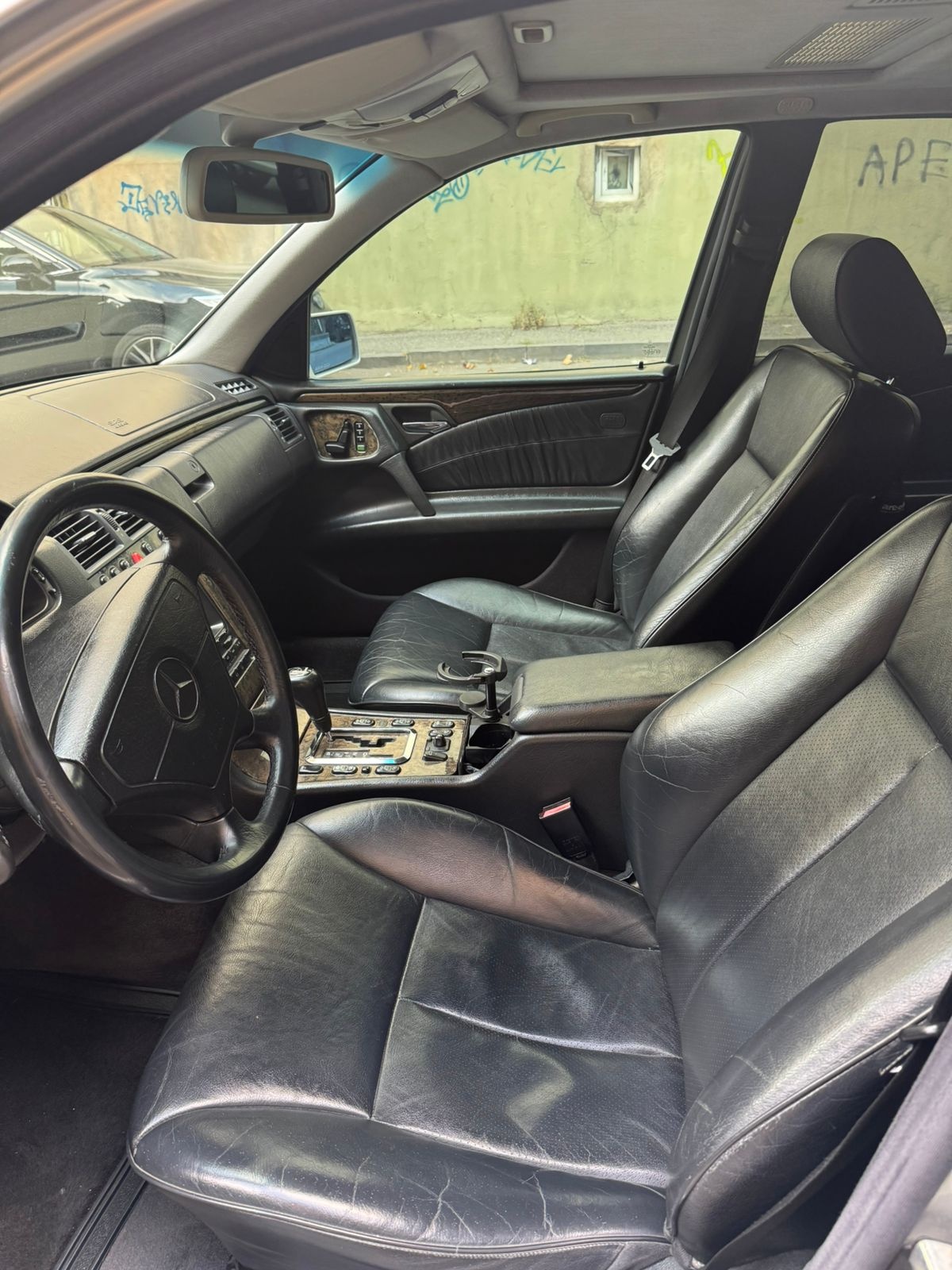 Mercedes-BenzE 3201998