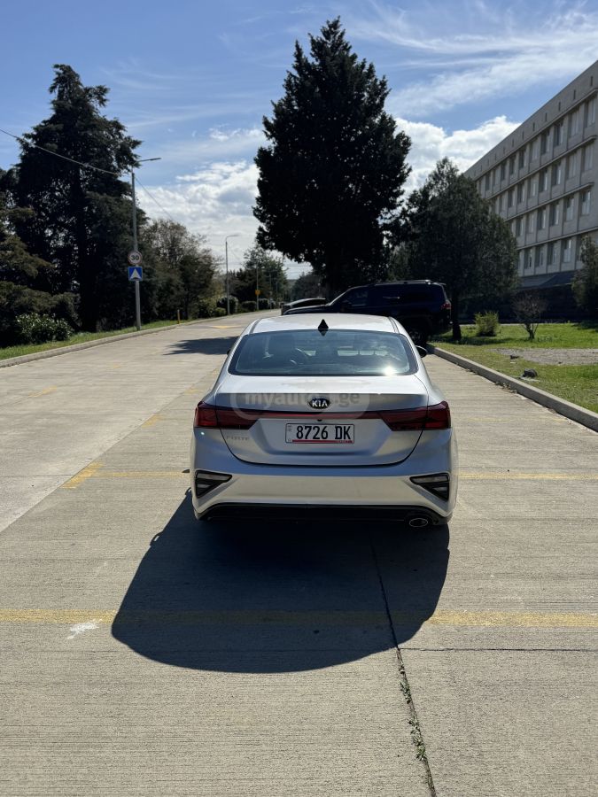 Kia Forte - фото 6