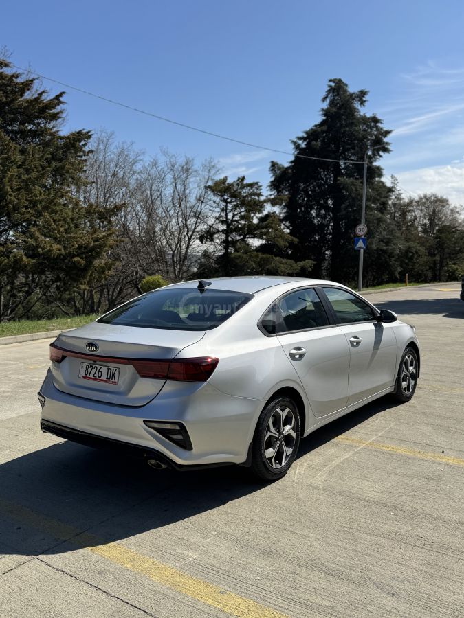 Kia Forte - фото 7