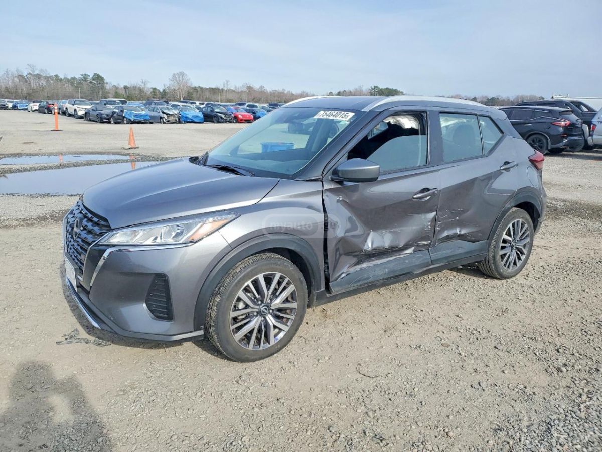 Nissan Kicks - фото 1