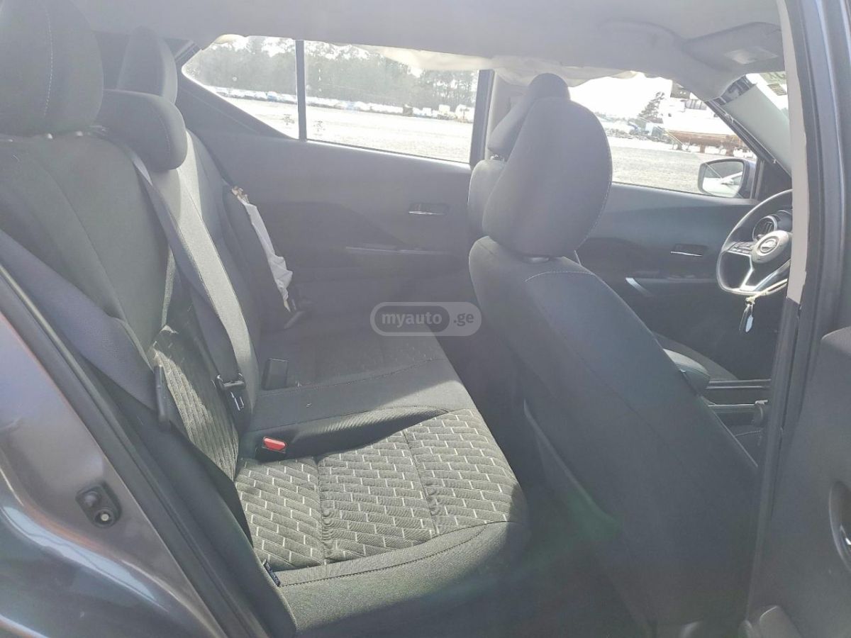 Nissan Kicks - фото 10