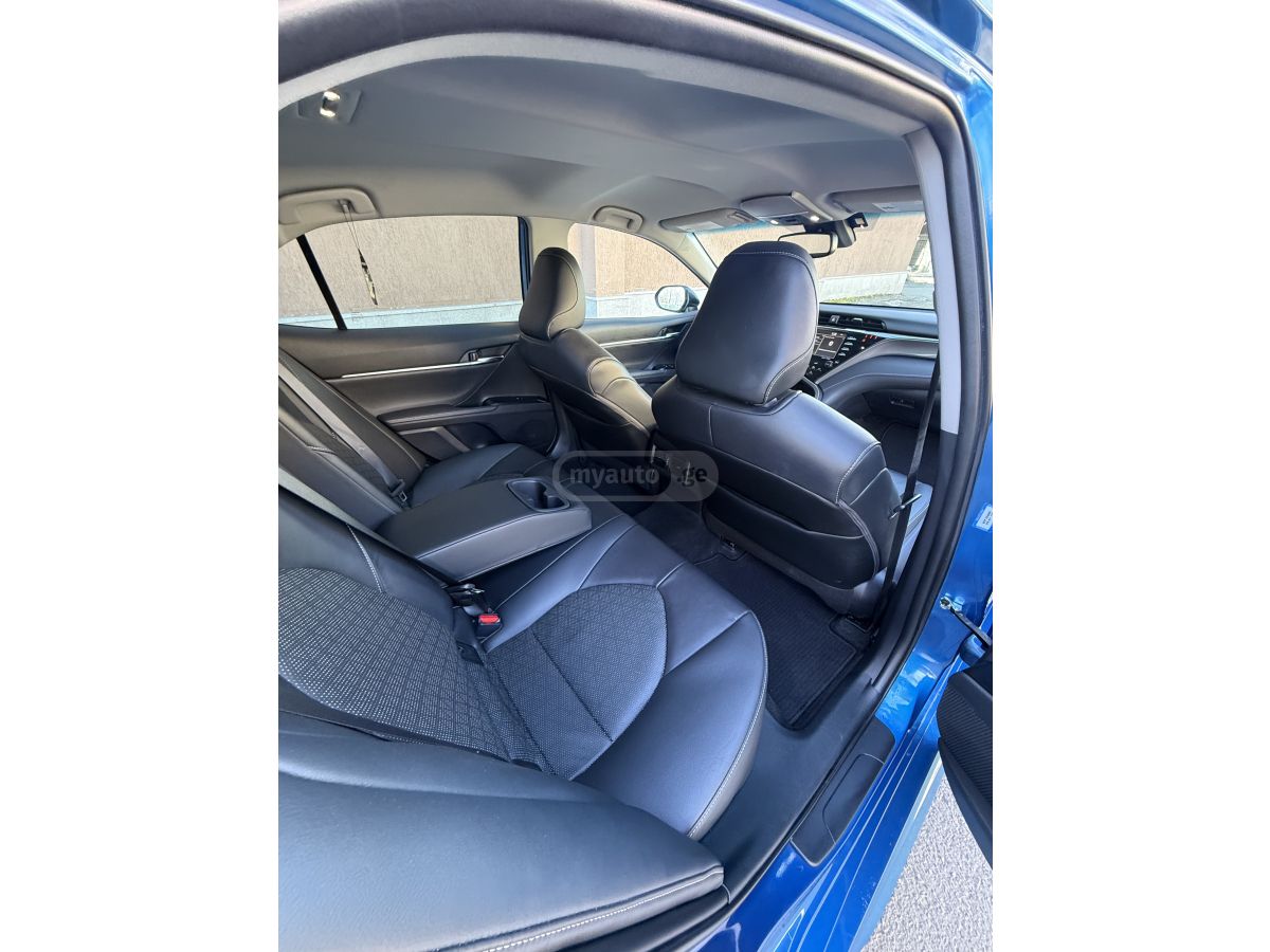 Toyota Camry - фото 10