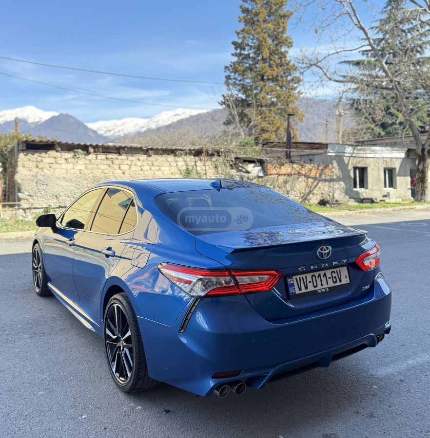 Toyota Camry - фото 9