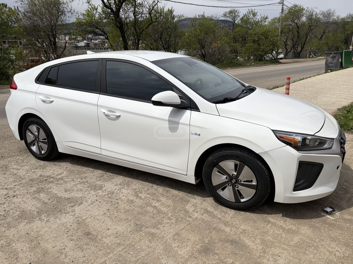 Hyundai Ioniq - фото 2