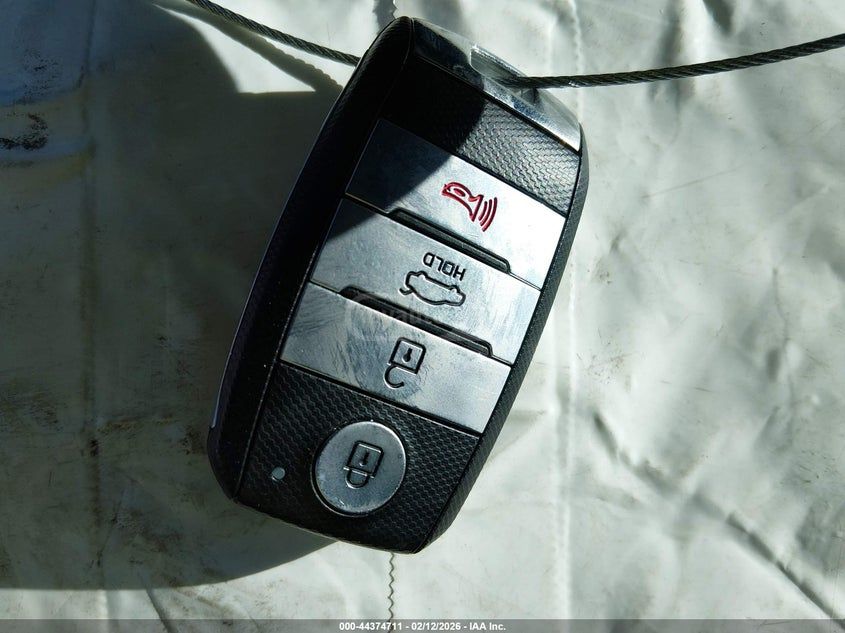 Kia Rio 2023 — миниатюра 10