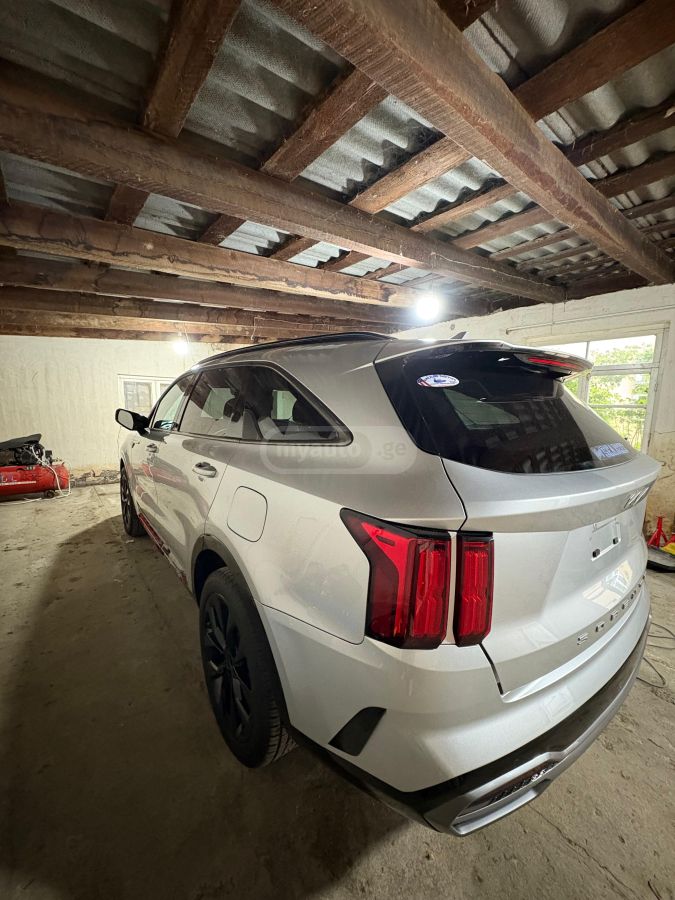 Kia Sorento - фото 3