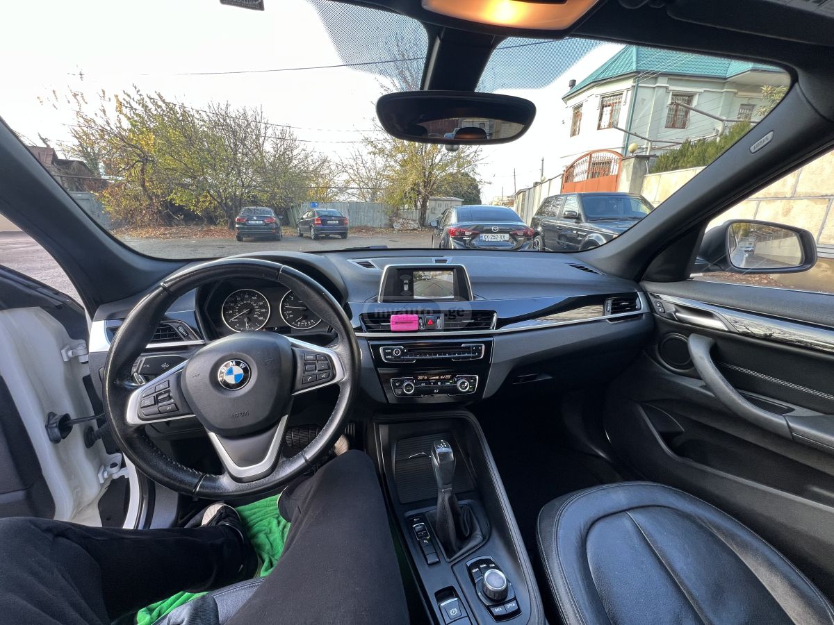 BMW X1 - фото 7