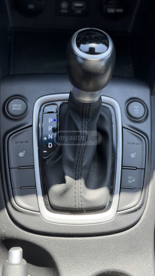 Hyundai Kona - фото 11
