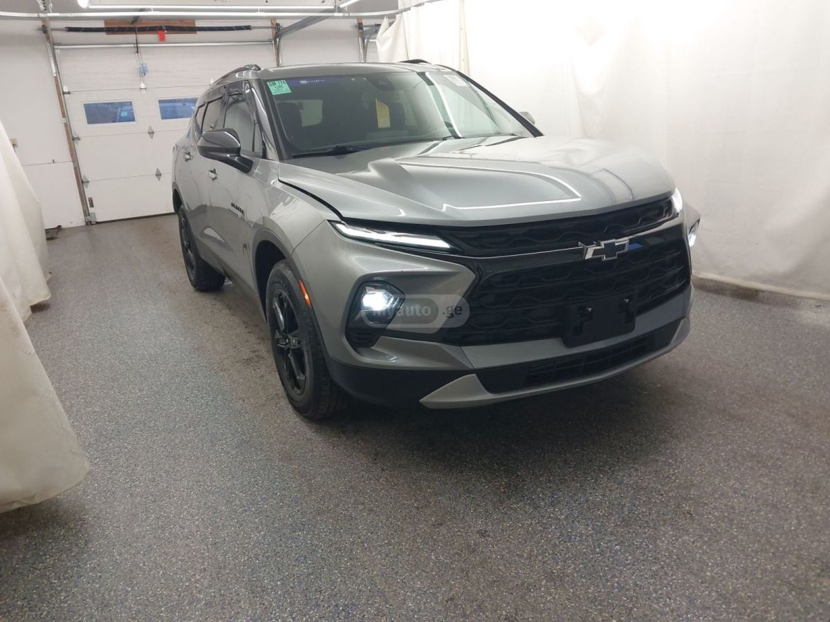 Chevrolet Blazer - фото 2