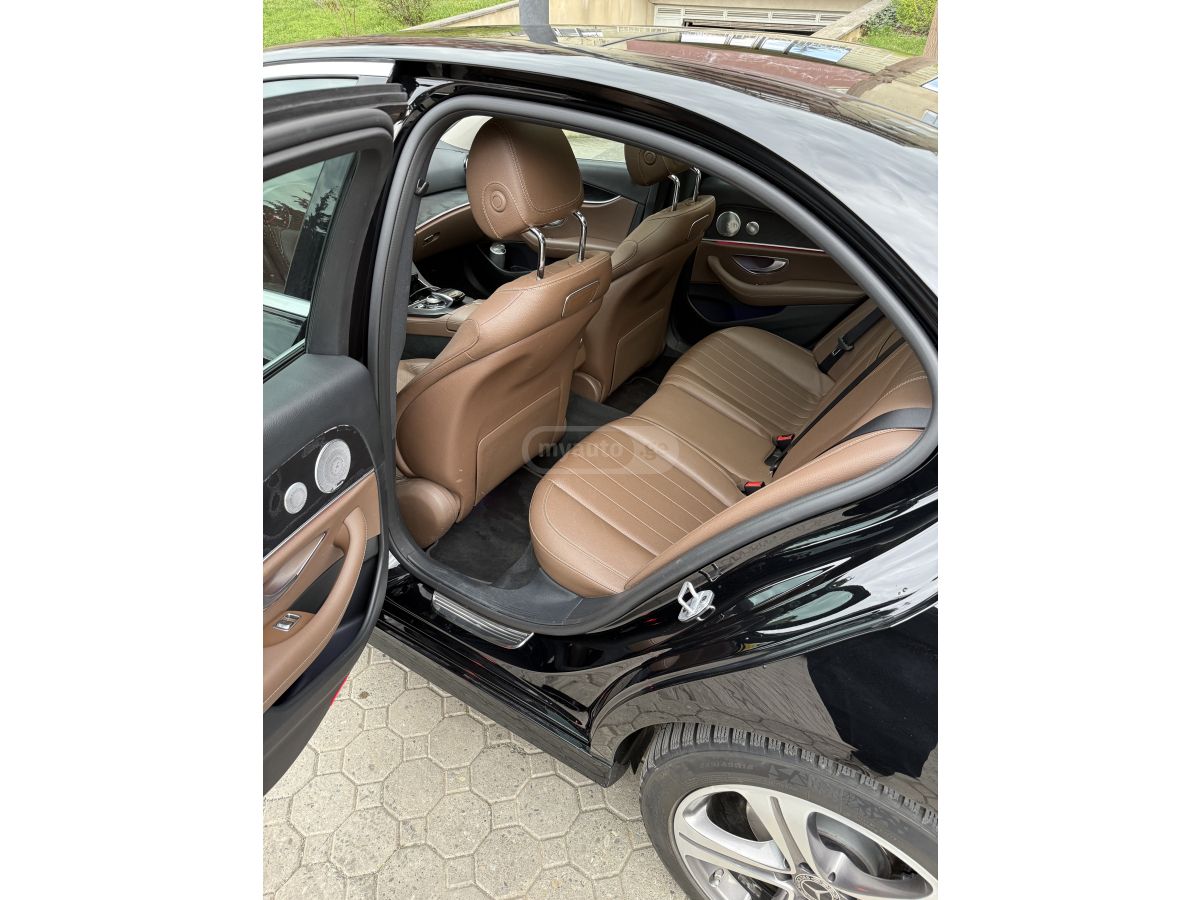 Mercedes-Benz E 300 - фото 6