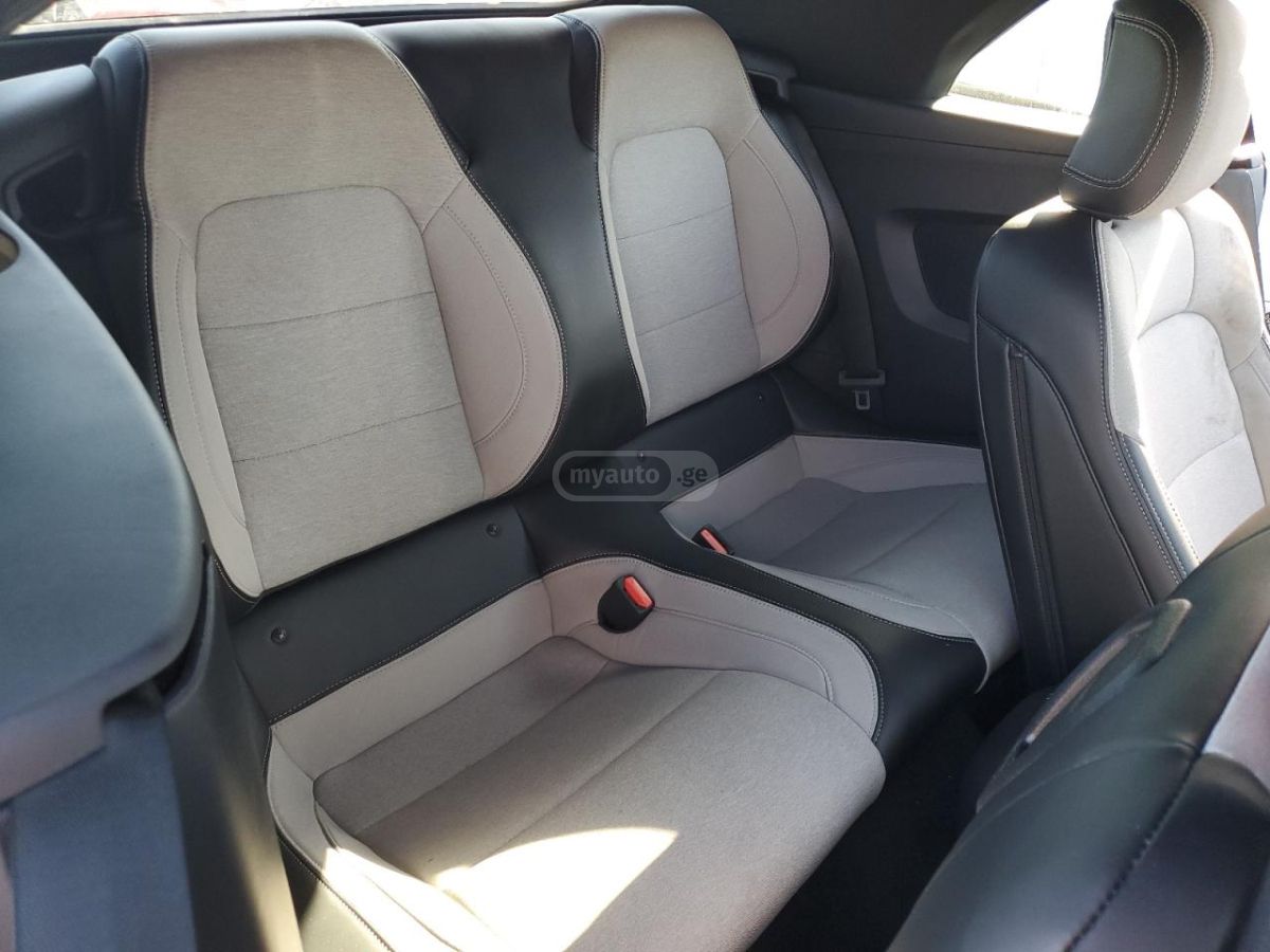 Ford Mustang 2023 — миниатюра 6