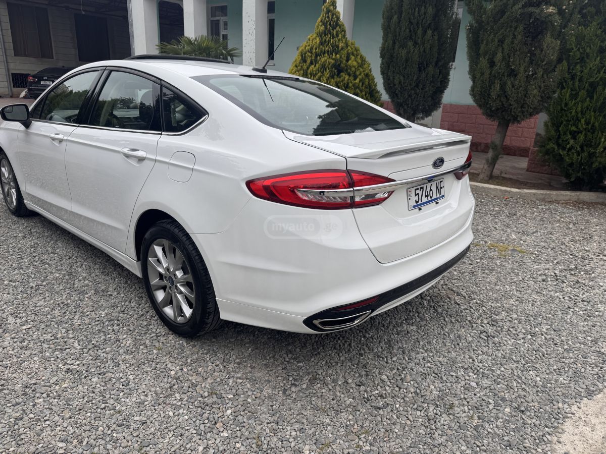 Ford Fusion - фото 6