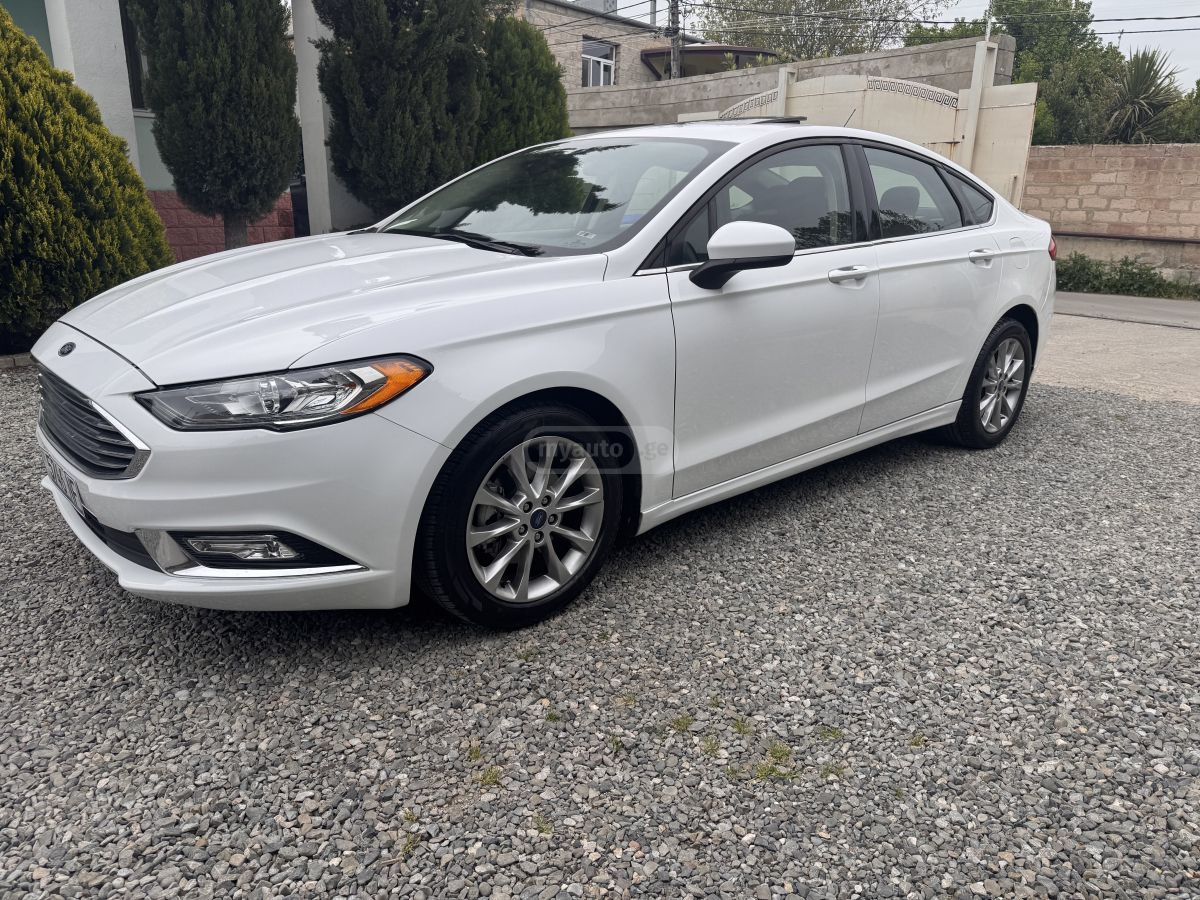 Ford Fusion - фото 7