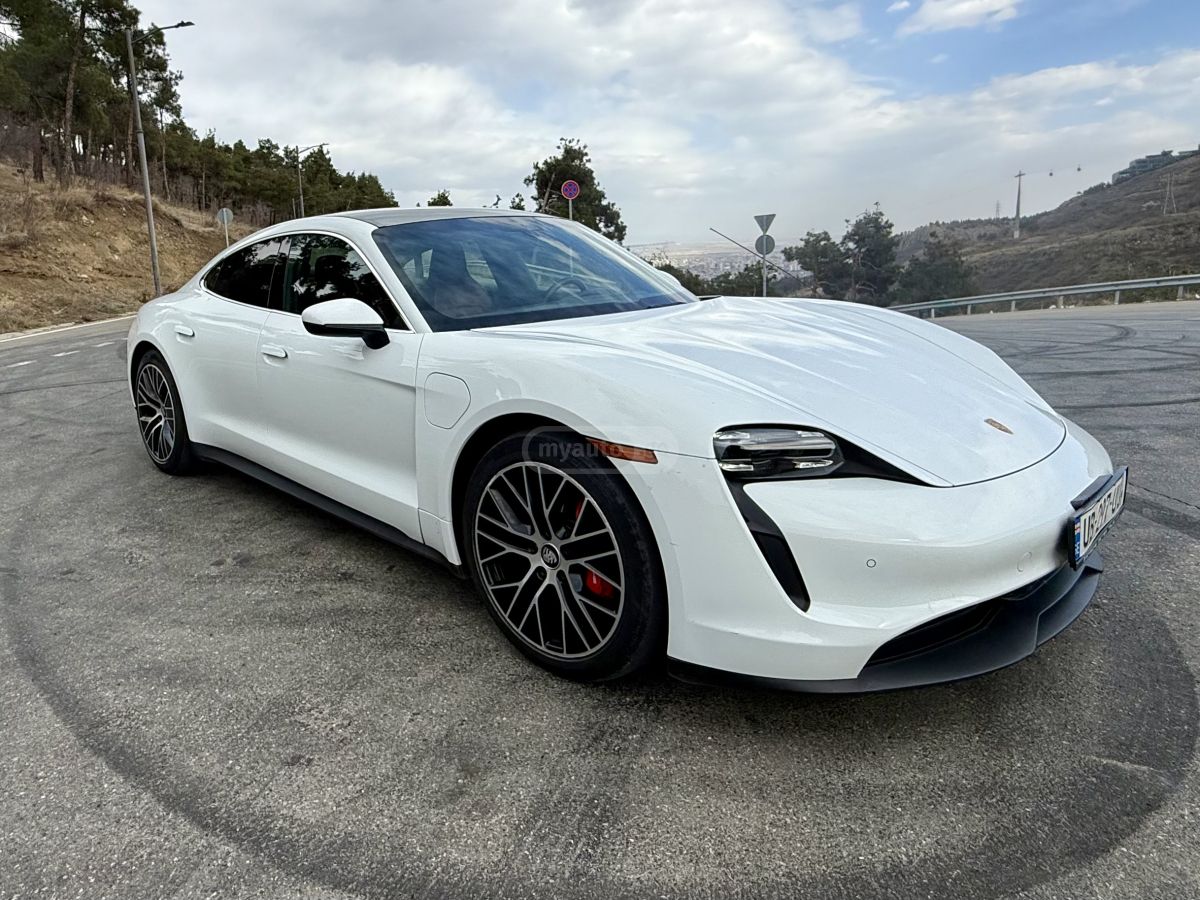 Porsche Taycan 4 S - фото 2