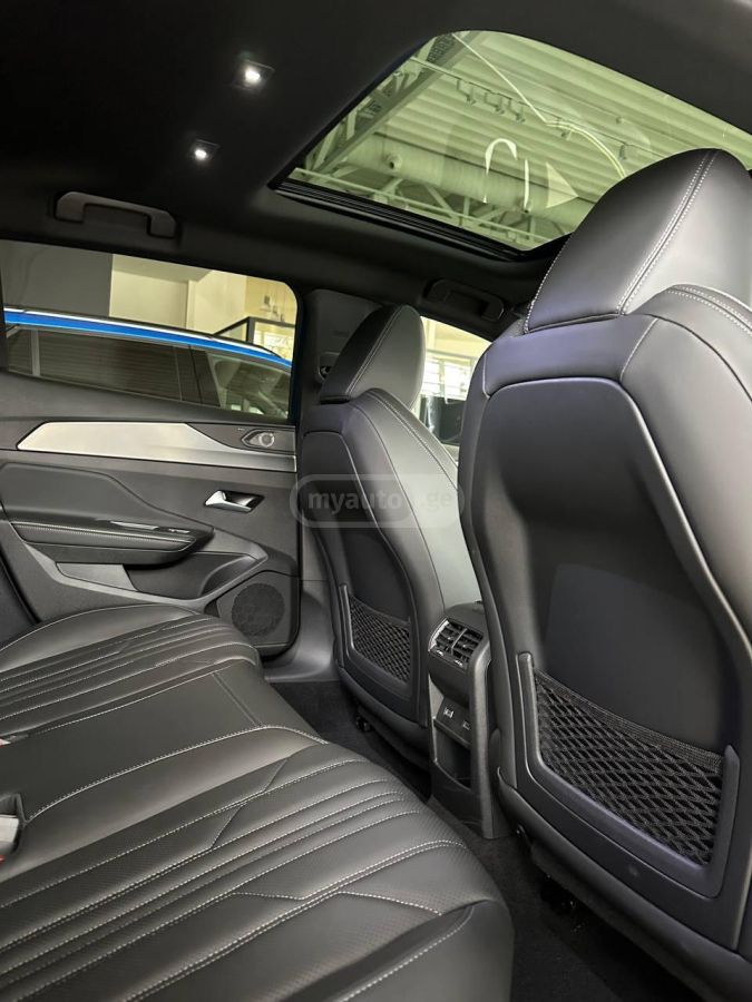 Peugeot 408 - фото 11