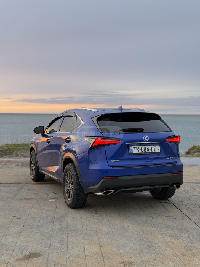 Lexus NX 200 - фото 4