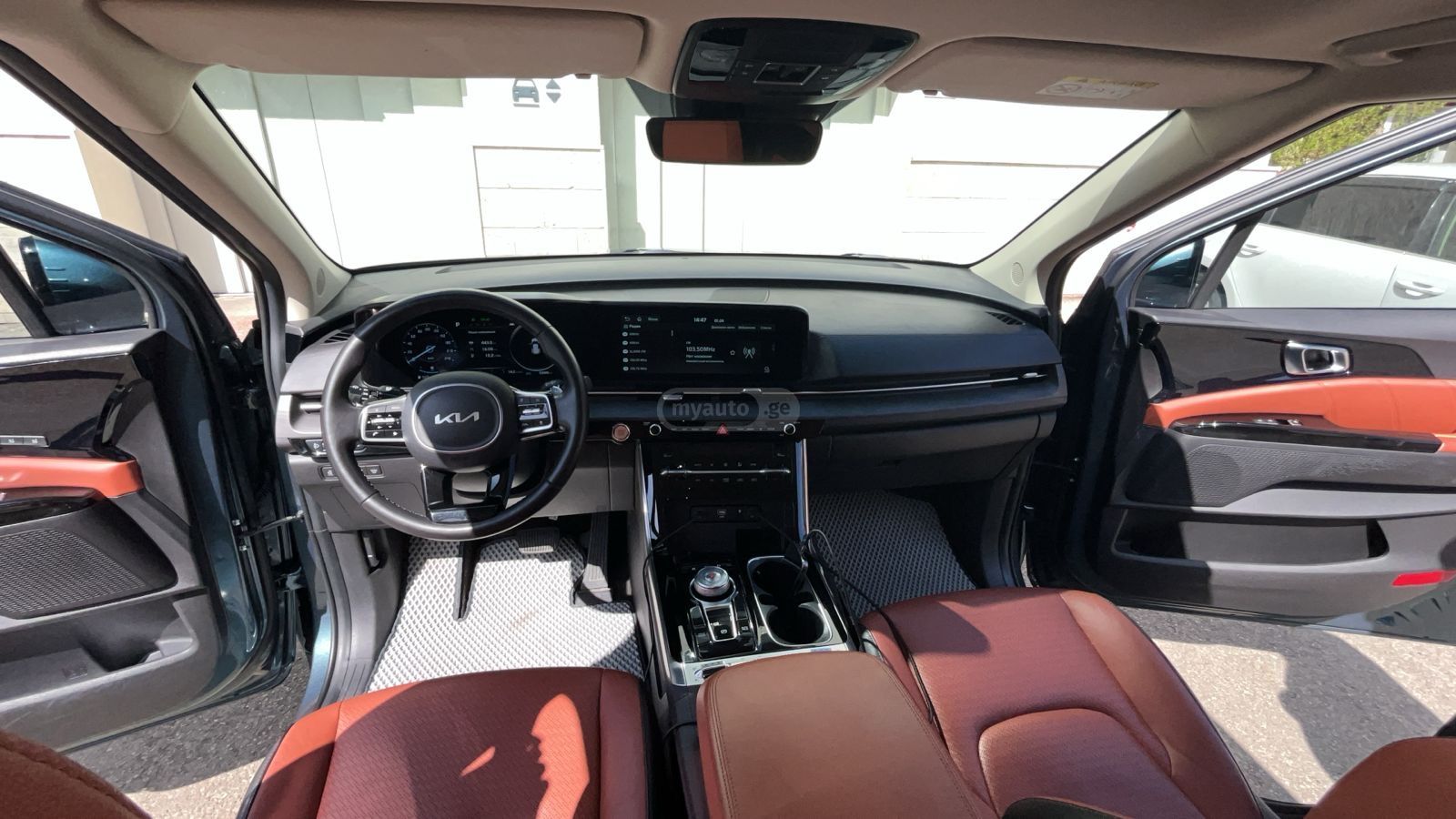 Kia Carnival - фото 8