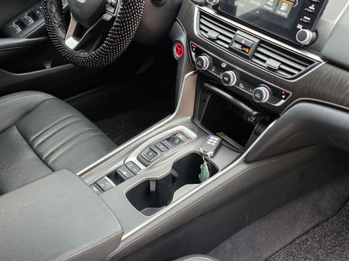 Honda Accord - фото 10