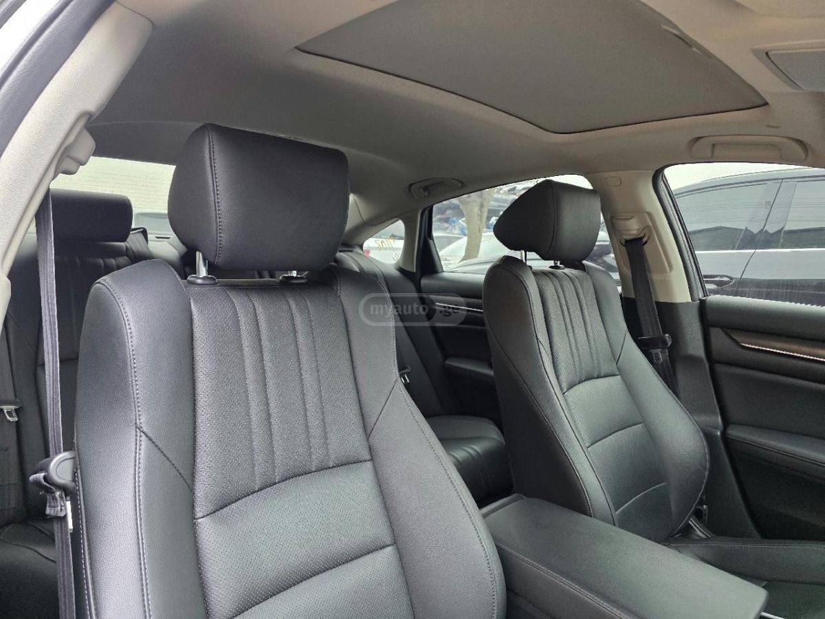 Honda Accord - фото 7