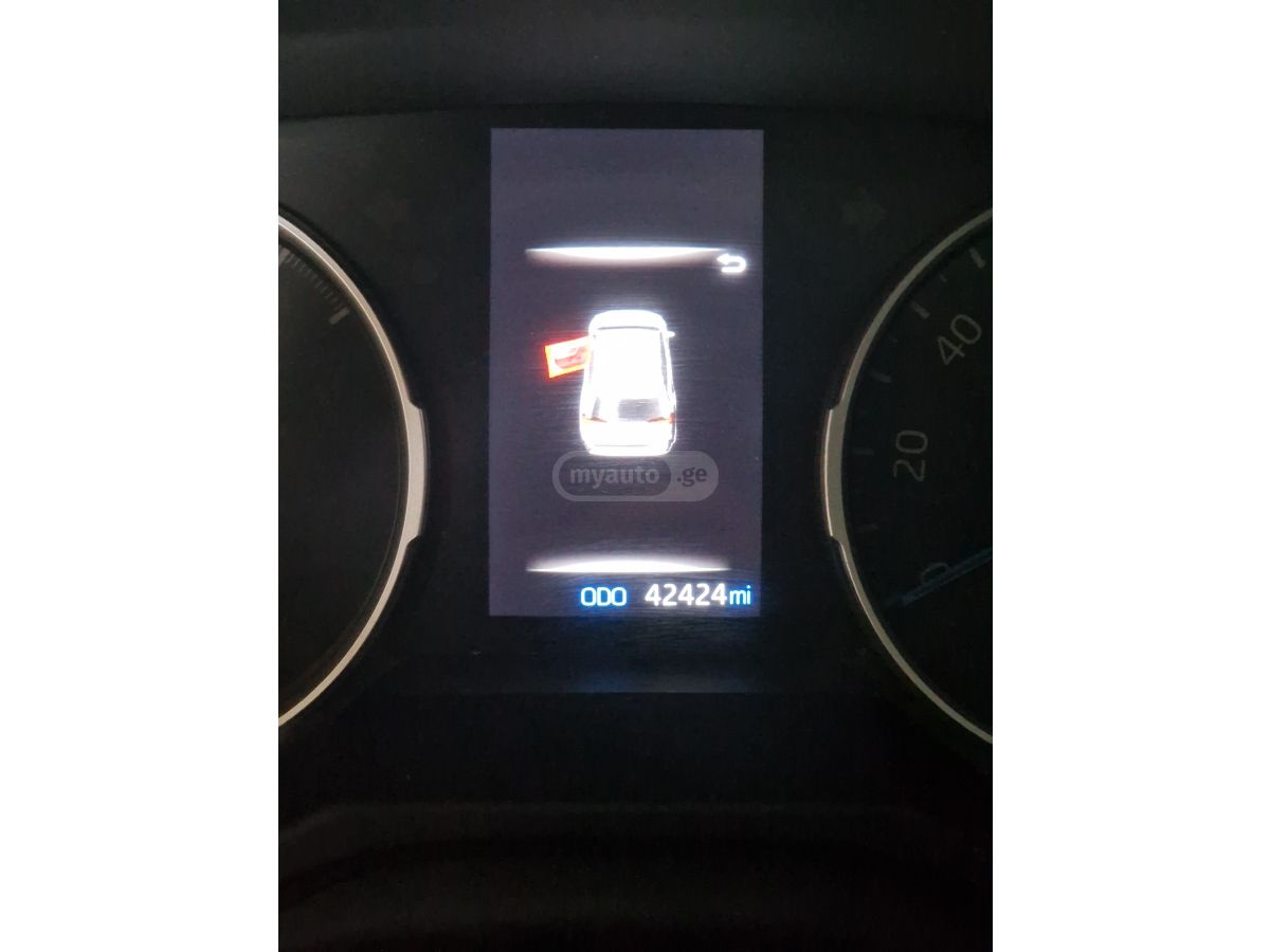 Toyota RAV 4 - фото 11