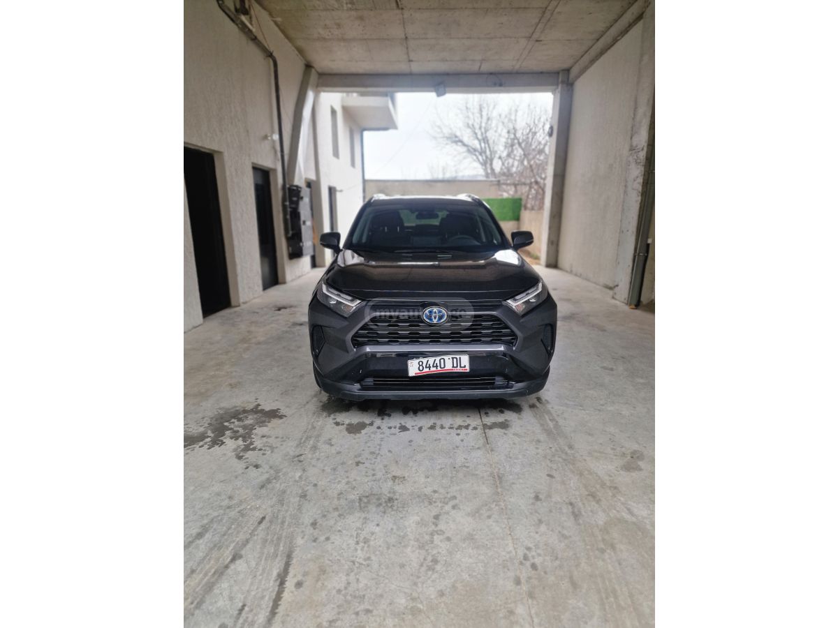 Toyota RAV 4 - фото 2