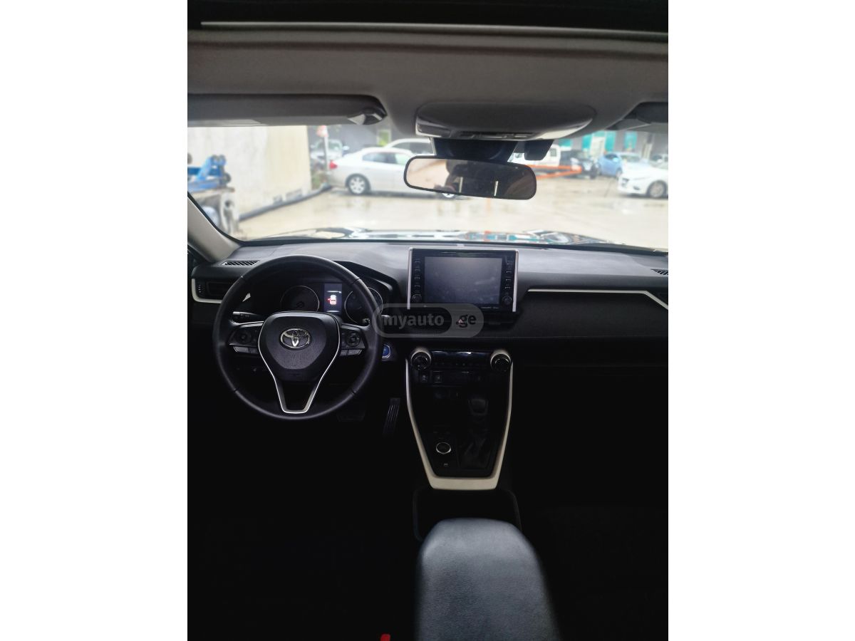 Toyota RAV 4 - фото 9