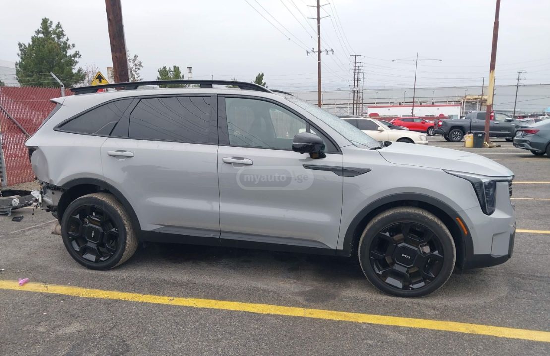 Kia x line sx — миниатюра 3