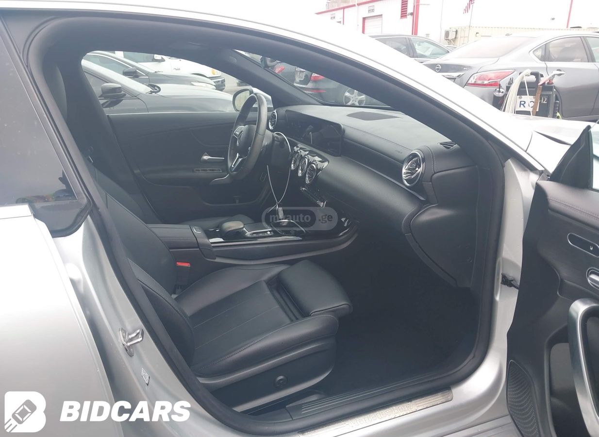 Mercedes-Benz CLA 250 2023 — миниатюра 5