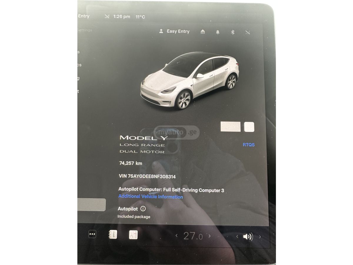Tesla Model Y - фото 8
