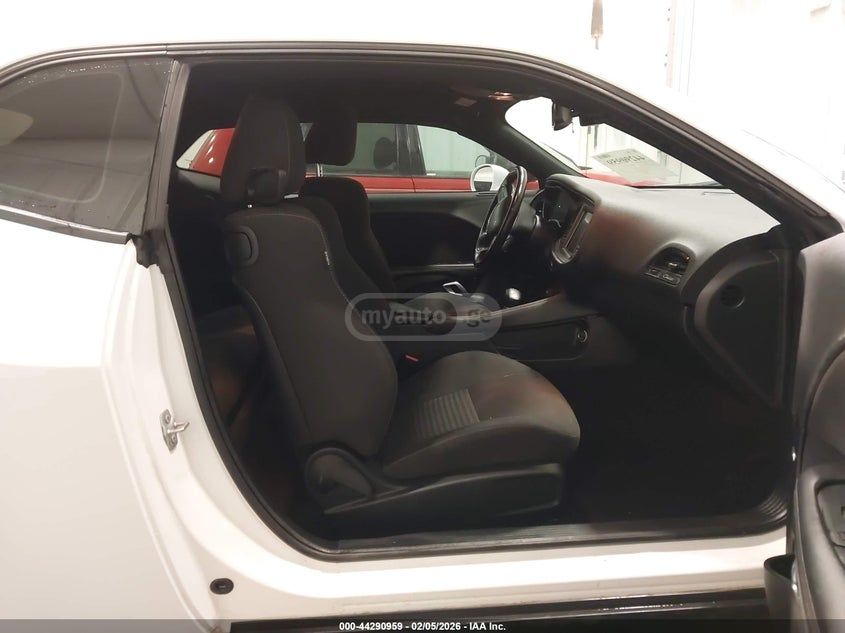 Dodge Challenger 2023 — миниатюра 5