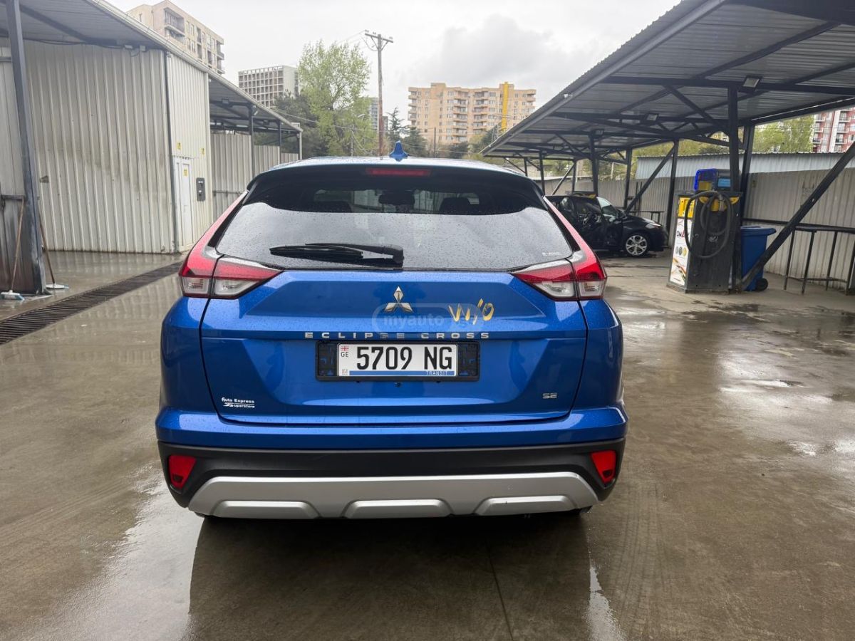 Mitsubishi Eclipse Cross - фото 11