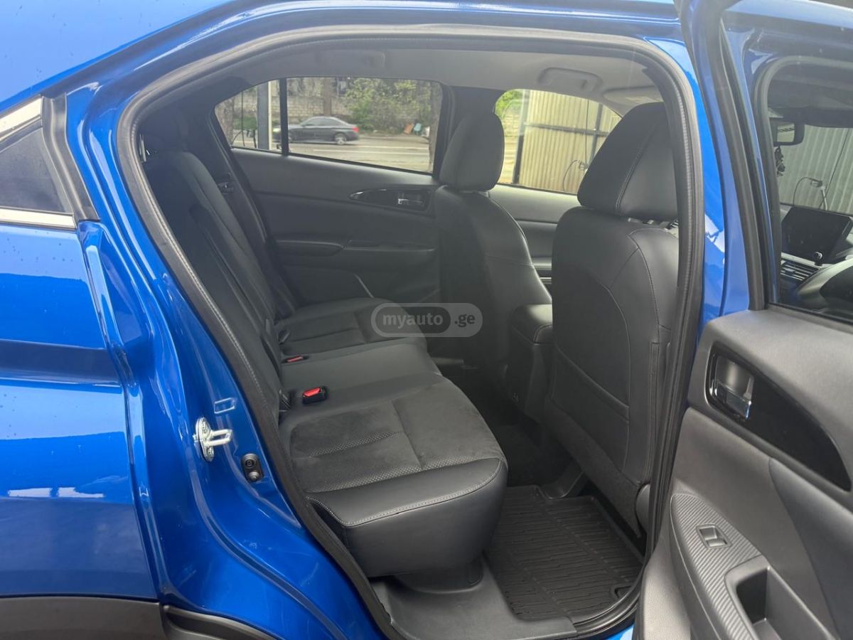 Mitsubishi Eclipse Cross - фото 8