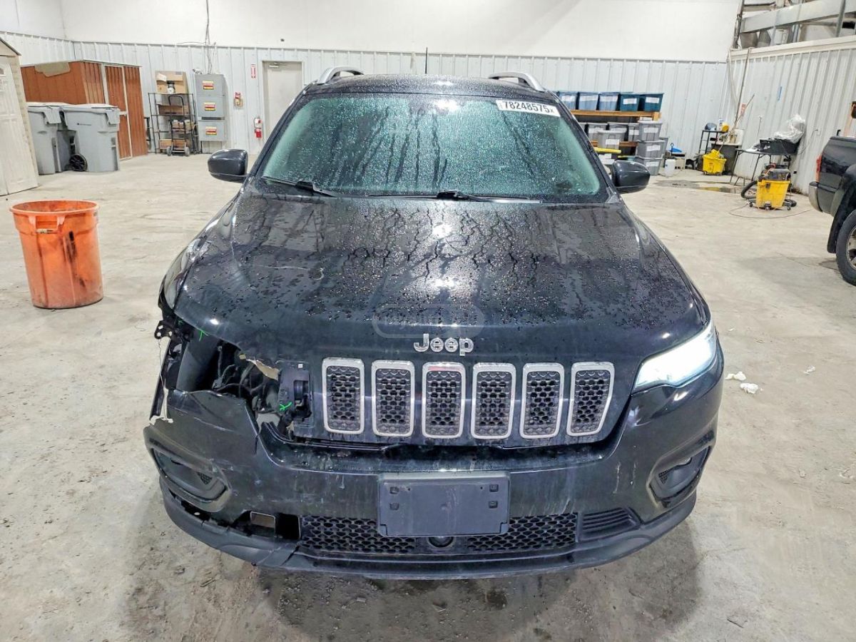 Jeep Cherokee - фото 5