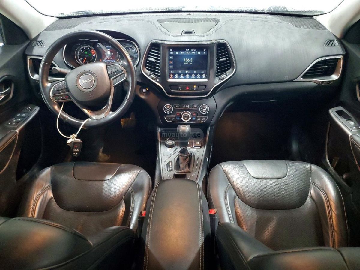 Jeep Cherokee - фото 8