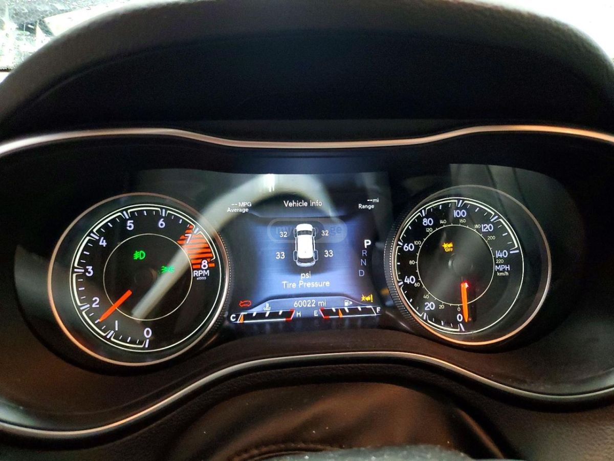 Jeep Cherokee - фото 9