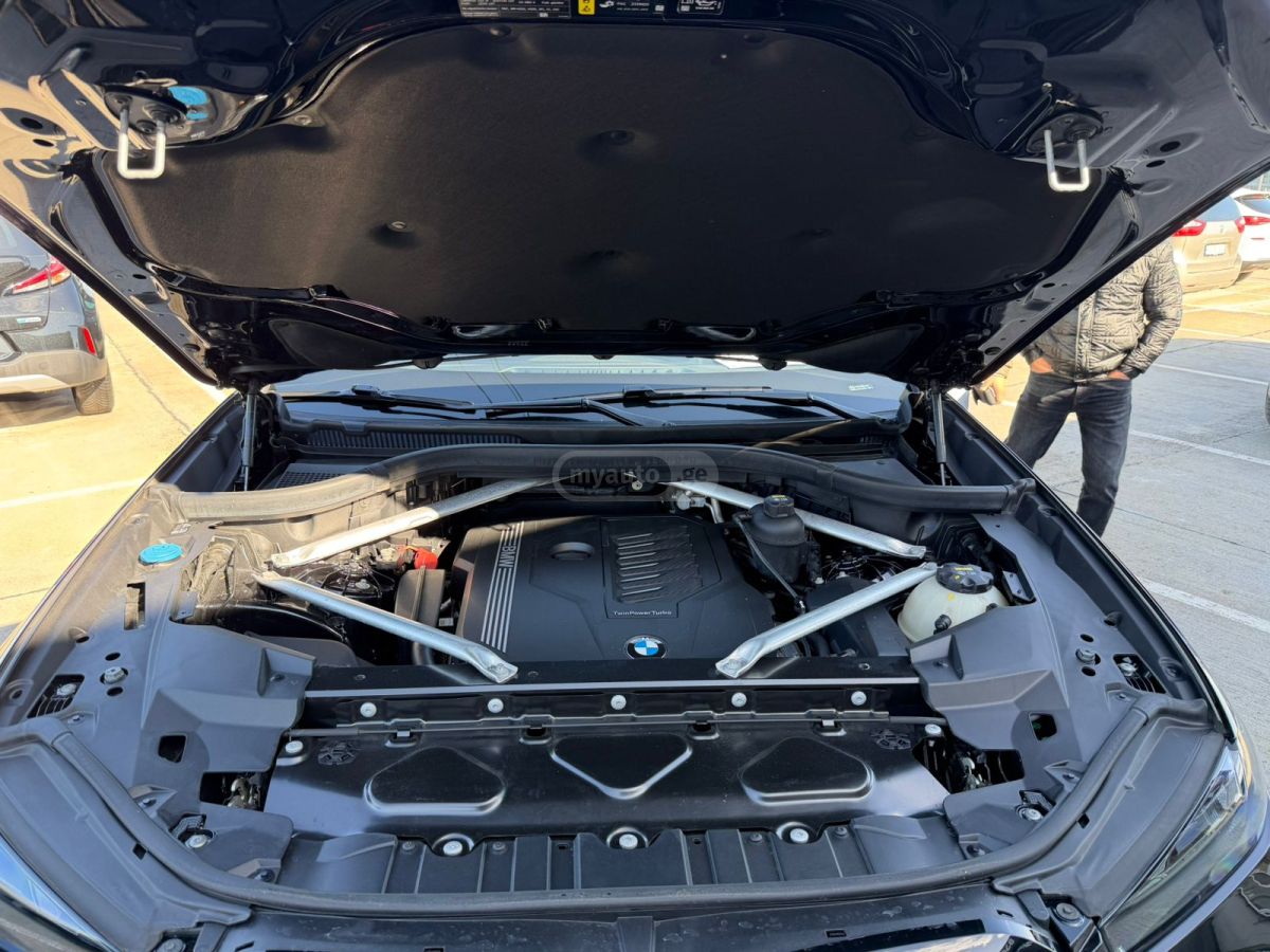 BMW X5 - фото 10