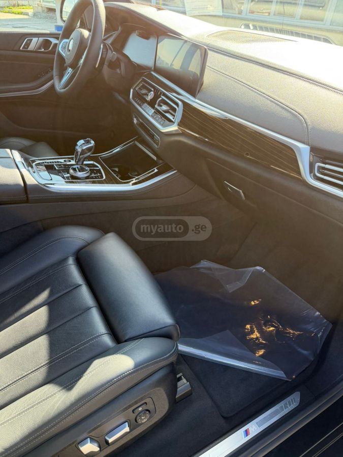 BMW X5 - фото 15