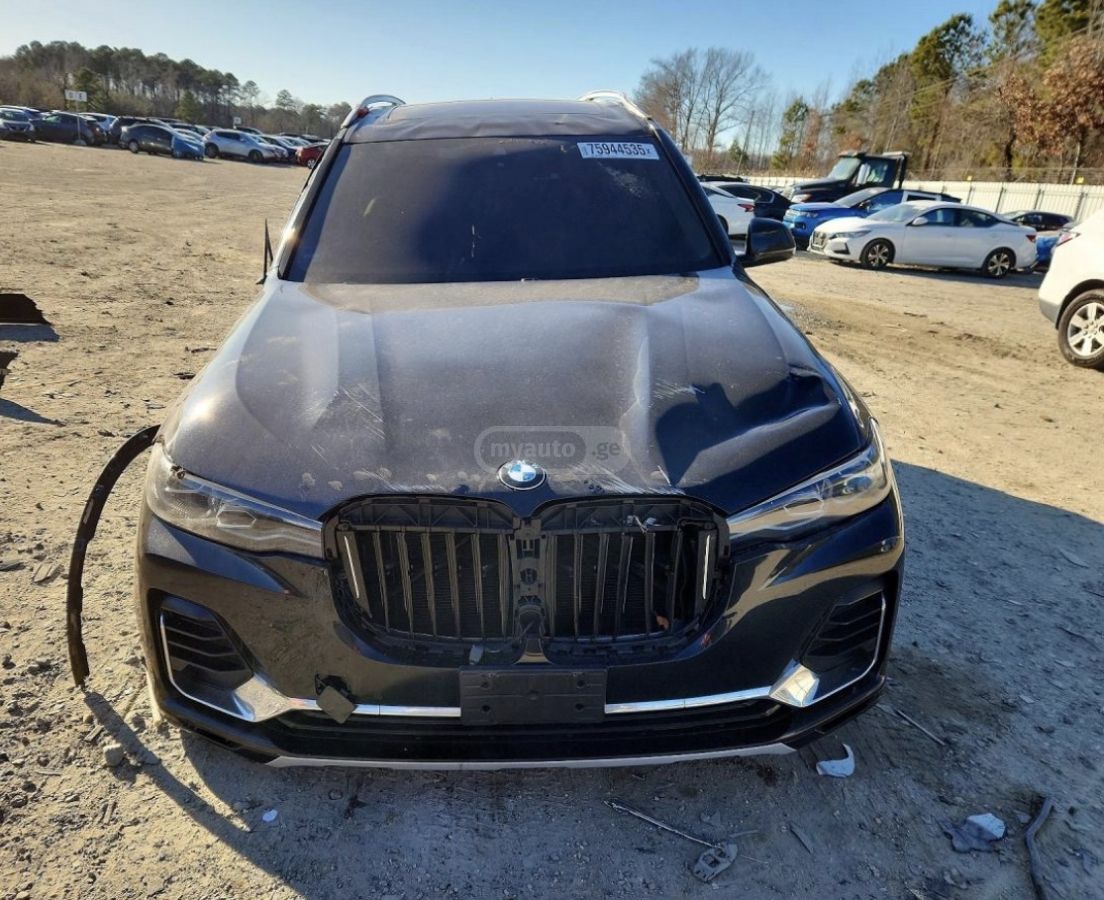 BMW X7 - фото 7