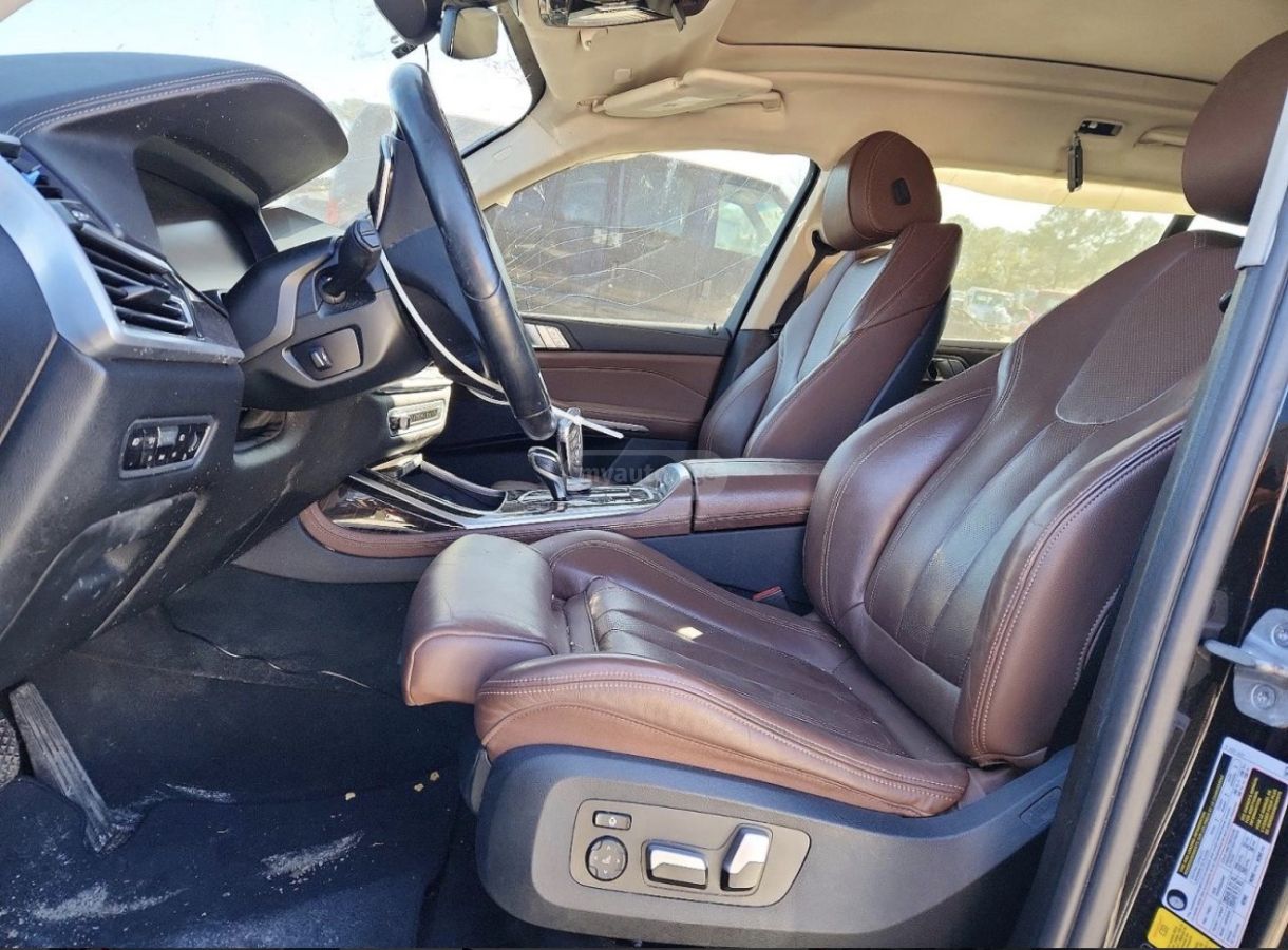 BMW X7 - фото 9