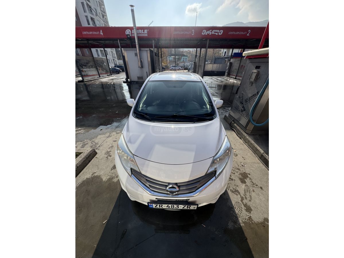 Nissan Versa - фото 4