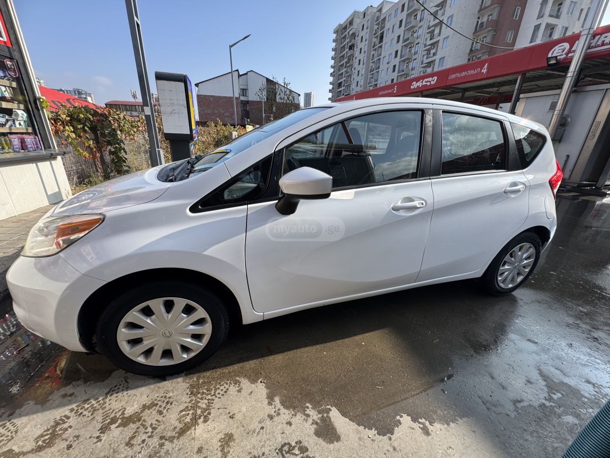 Nissan Versa - фото 8