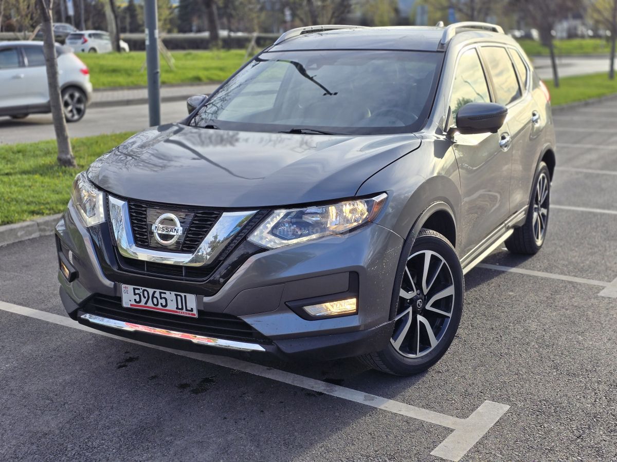Nissan Rogue - фото 1