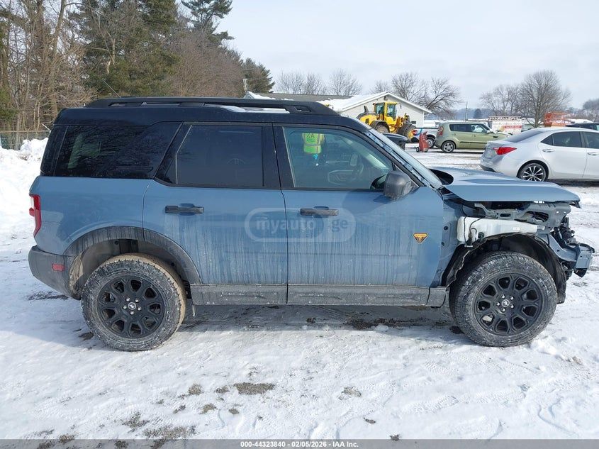 Ford Bronco Sport 2025 — миниатюра 12