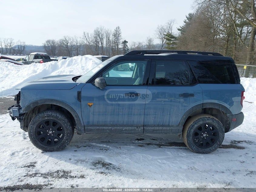 Ford Bronco Sport 2025 — миниатюра 13