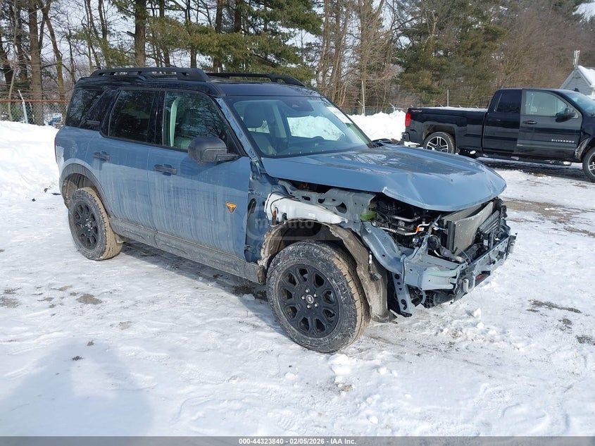Ford Bronco Sport 2025 — миниатюра 2